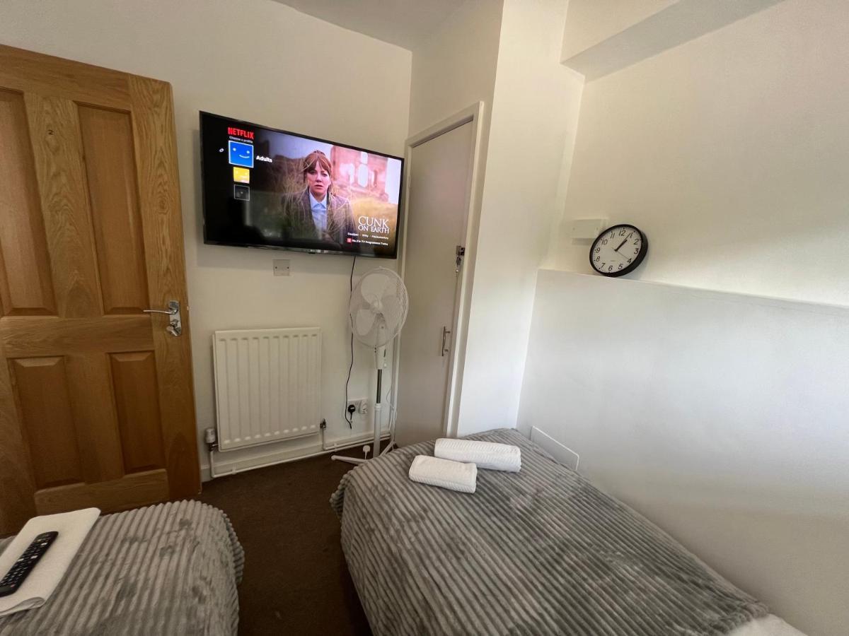 Lovely Budget Rooms In Camden - Kings Cross Londres Exterior foto
